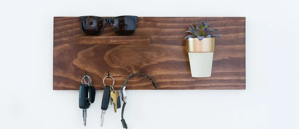 Make A Hanging Wooden Key Holder - Diy Key Rack Make A Hanging Wooden Key Holder - Diy Key Rack