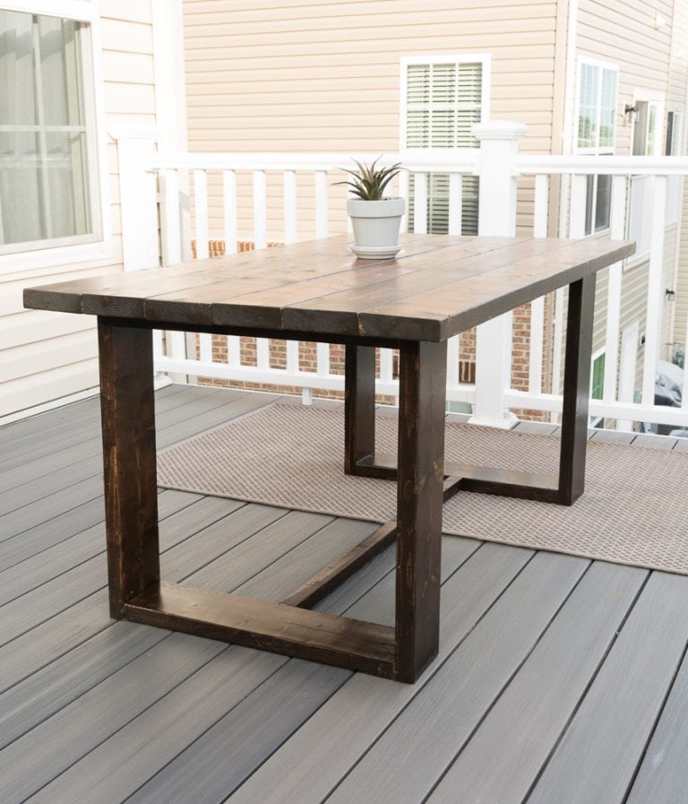 DIY outdoor dining table build