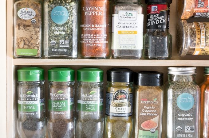 DIY Drawer Organizer for Spices #woodworking #diy #organizing #spiceorganizing #spicedrawer