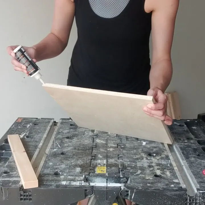 How to cover wire shelves with wood...the easy DIY way!