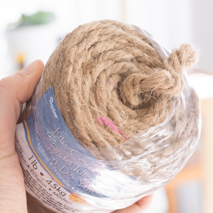 how to make a cat scratching post