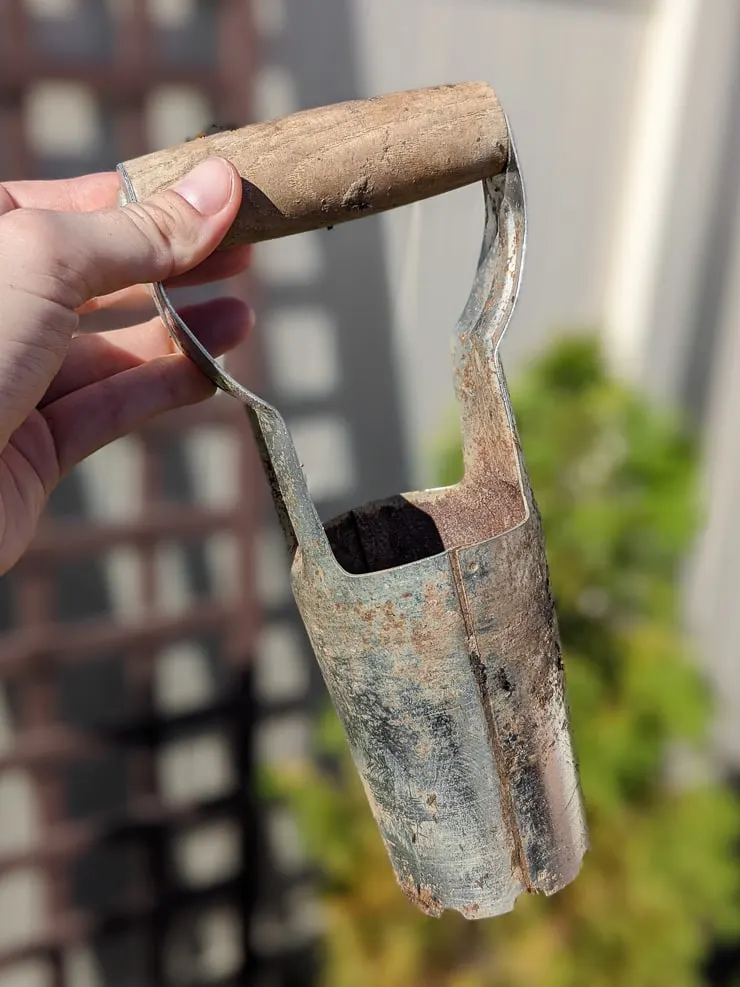 bulb planting tool