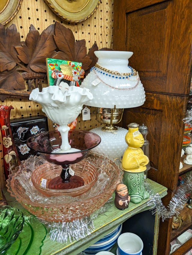 5 of my favorite vintage and antique shops in Frederick, Maryland!
