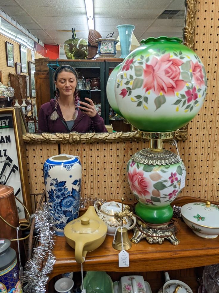 5 of my favorite vintage and antique shops in Frederick, Maryland!