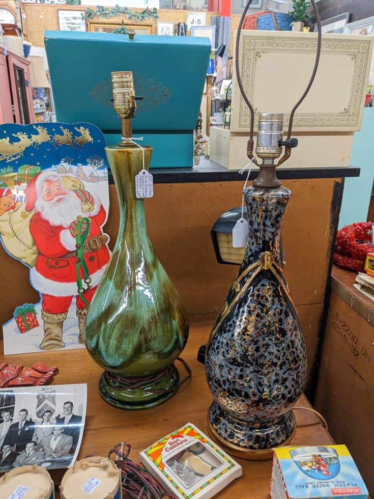 5 of my favorite vintage and antique shops in Frederick, Maryland!