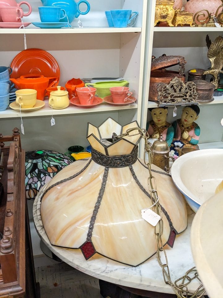 5 of my favorite vintage and antique shops in Frederick, Maryland!