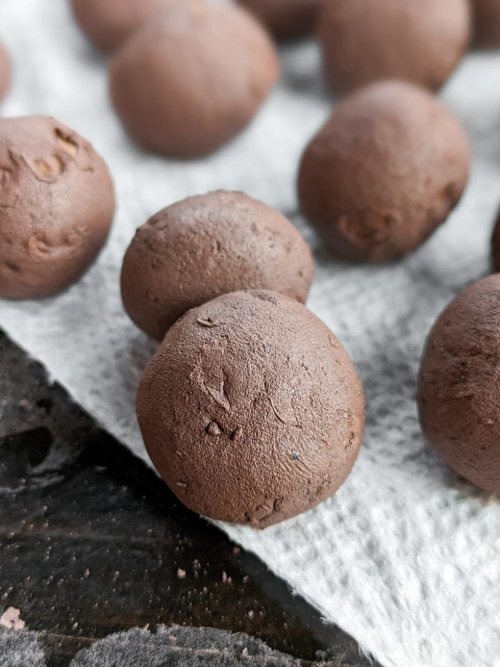 How to make seed bombs, or wildflower seed balls, at home!