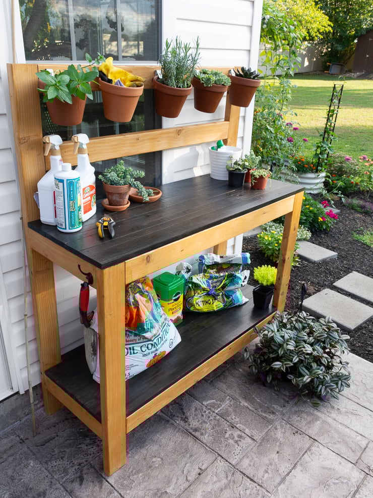 DIY potting bench