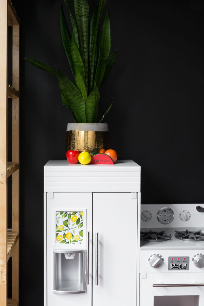 kids play kitchen